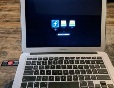 在MacBook Air上安装Fedora 26